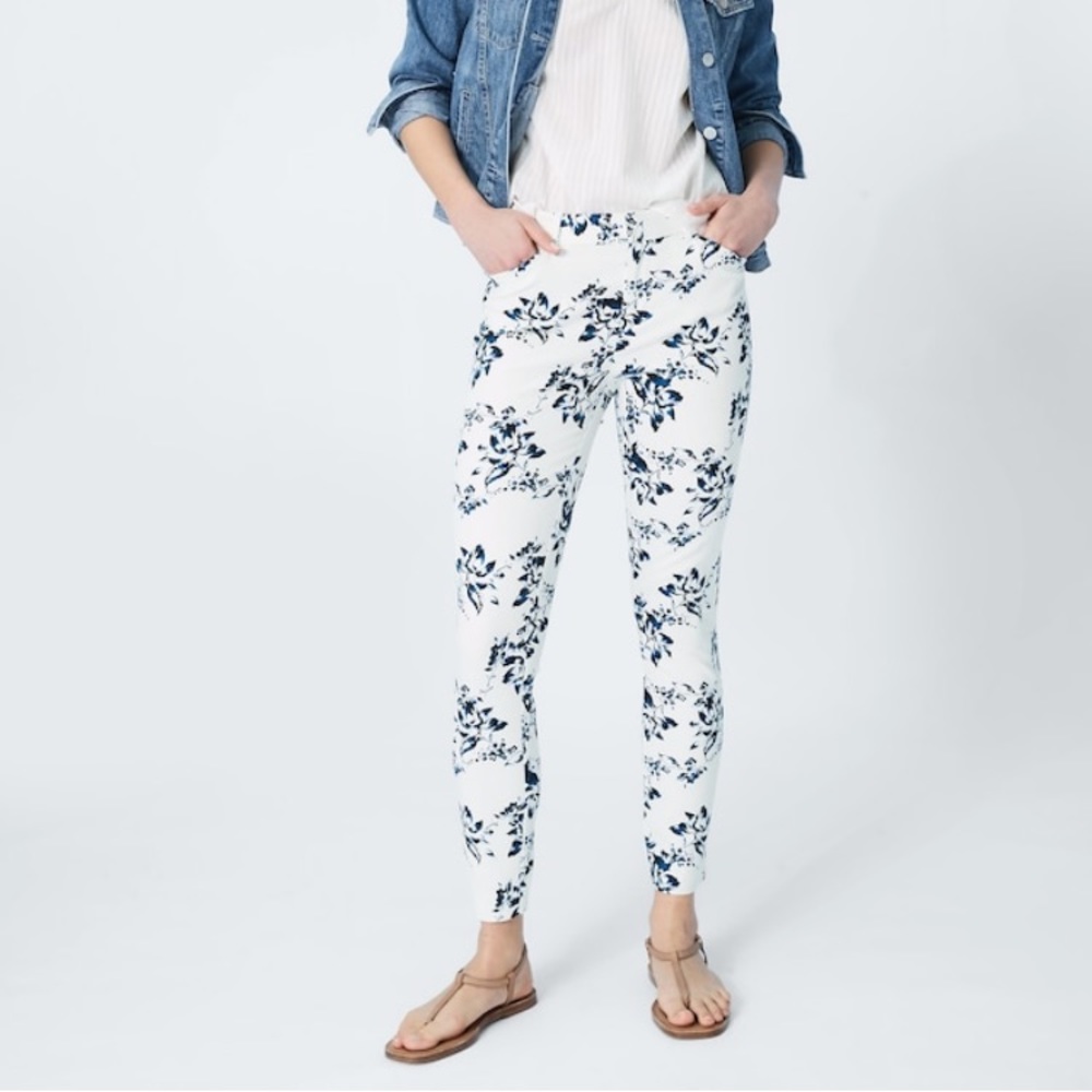 2/$25 💙 GAP Skinny Ankle Pants in Bi-Stretch